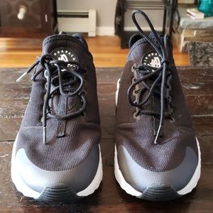 Nike Air Nurache Black Sneakers Size 10